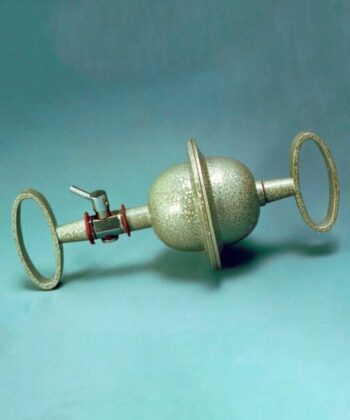 PHY-FLU-027 MAGDEBURG HEMISPHERES ALUMINUM